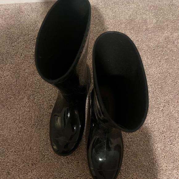 Ugh rain boots - Picture 6 of 6